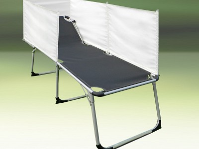 Privatim_II_ _3_ seitiger_Schutz_vorne_grner_Hintergrund